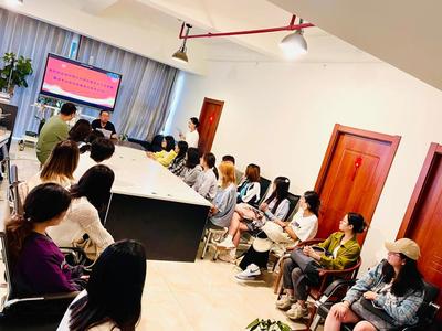 外國語言文化學院組織翻譯專業本科生參加專業見習