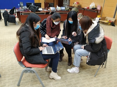 “教育系統(tǒng)抗疫斗爭偉大實踐影像、海報展”高校巡回展站走進北大