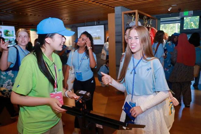 以青春為“槳”,共渡“中文”之河--福州大學外語翻譯志愿者服務隊伴行“漢語橋”側記